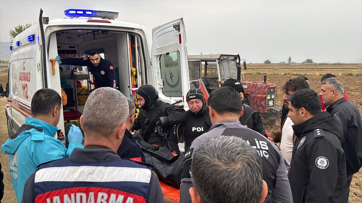 - Vali Numan Hatipoğlu:
- "Olayla ilgili adli tahkikat başlatılmış olup,