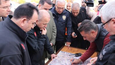 - Vali Numan Hatipoğlu:
- "Tüm olasılıkları değerlendiriyoruz. AFAD, emniyet, jandarma,