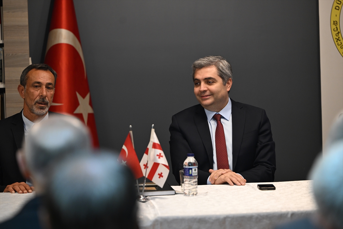 DÜZCE (AA) – Gürcistan'ın Ankara Büyükelçisi Archil Kalandia, Düzce'de bir