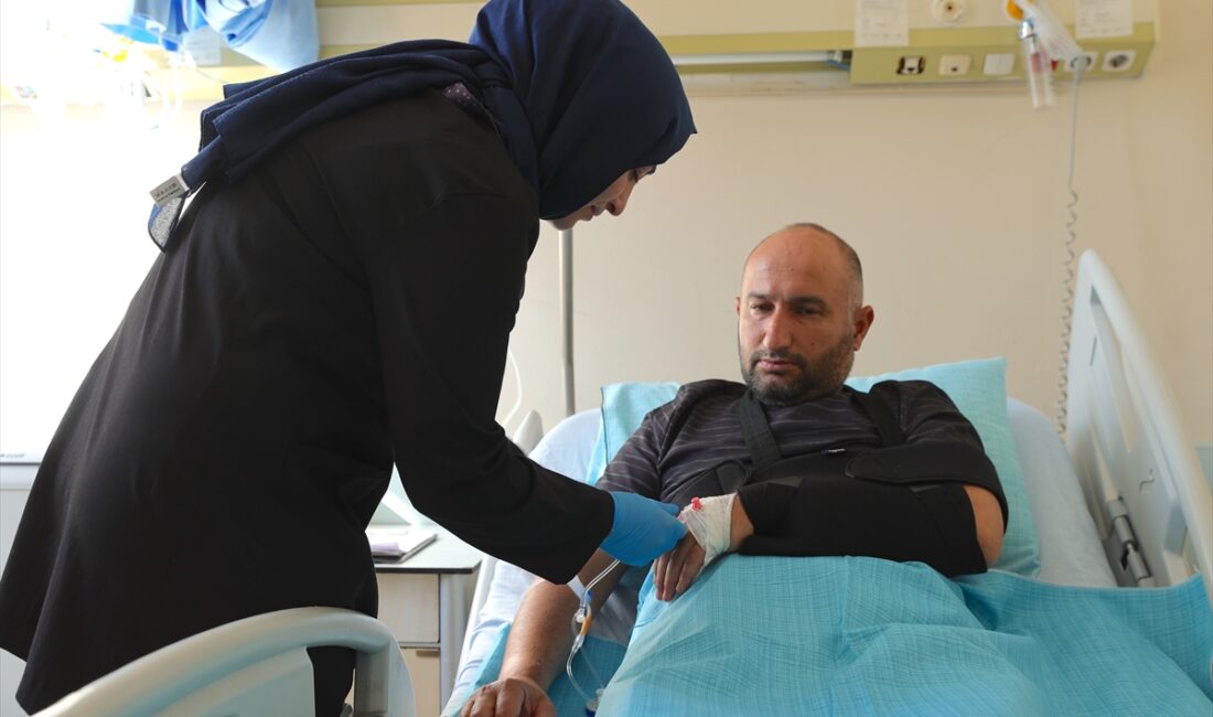 - "Yeğenimle aracın arka kısmında oturuyorduk. Aracın üst tarafında biraz