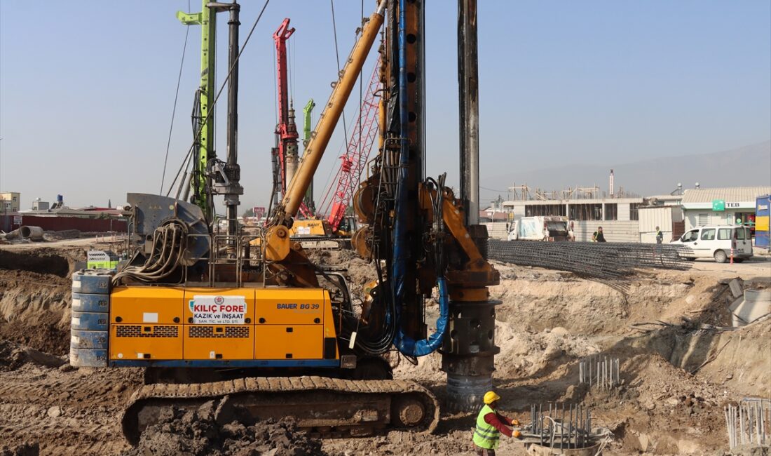 HATAY (AA) – Hatay Valisi Mustafa Masatlı, yapımı devam eden