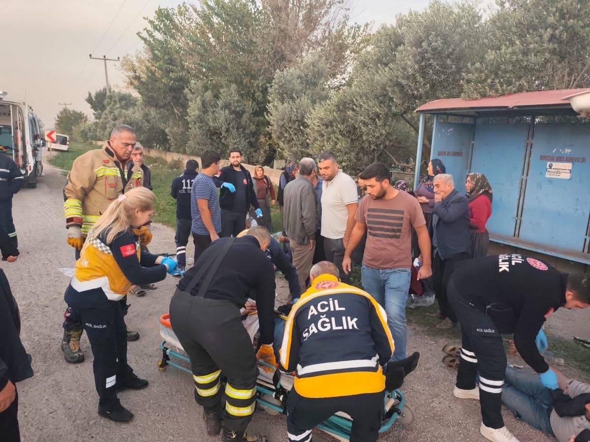 HATAY (AA) – Hatay'ın Erzin ilçesinde otomobille hafif ticari aracın