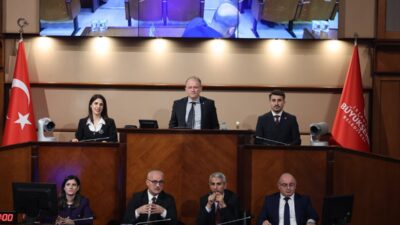 - MHP'li Meclis Üyesi Sultan Aşkın:
- "İstanbul, bir deprem gerçeğiyle