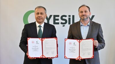 - İçişleri Bakanı Ali Yerlikaya:
- "Sokak satıcılarından, ticaretini, üretimini yapan