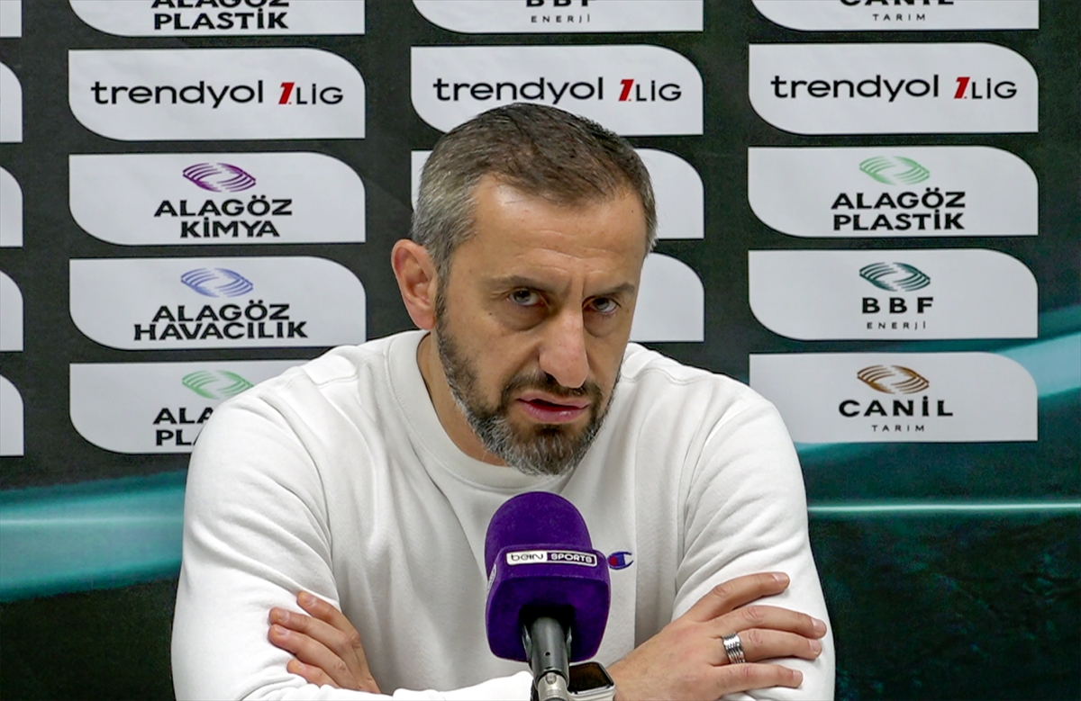 - Alagöz Holding Iğdır FK Teknik Direktörü İbrahim Üzülmez:
"Kazanmaya ihtiyacımız