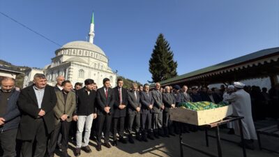 TRABZON (AA) – İstanbul'un Beyoğlu ilçesinde metro inşaatında iskele çökmesi