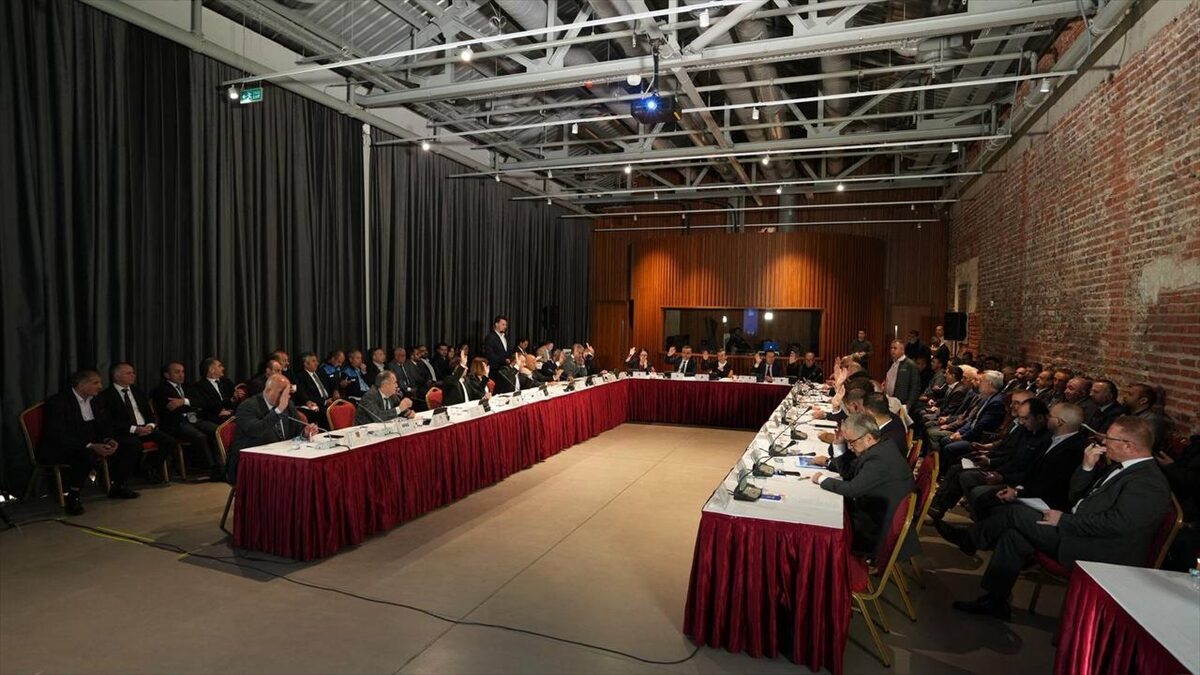 - Metrobüsün İstanbul Maratonu, Cumhurbaşkanlığı Bisiklet Turu gibi spor organizasyonları