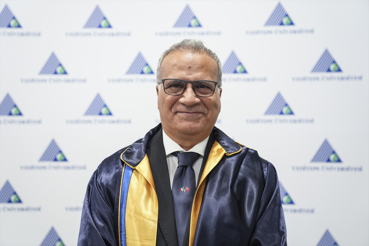 - "Türkiye son derece güzel bir ülke ve çok güzel