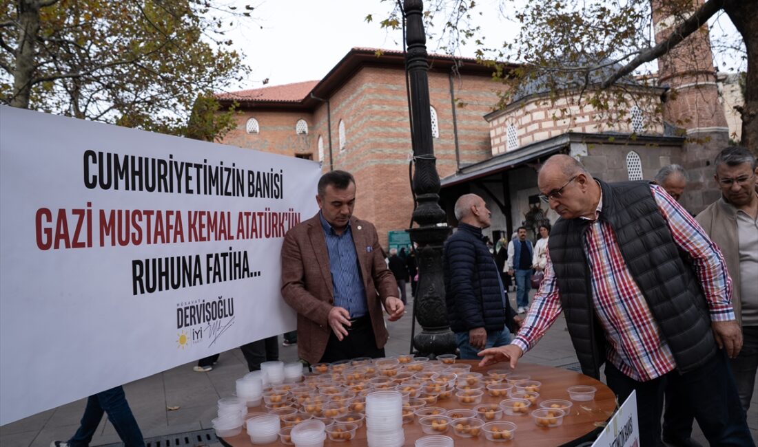 - Genel Başkan Müsavat Dervişoğlu:
- "Milletimiz, kurucusuna sıkı sıkıya sarılmış,