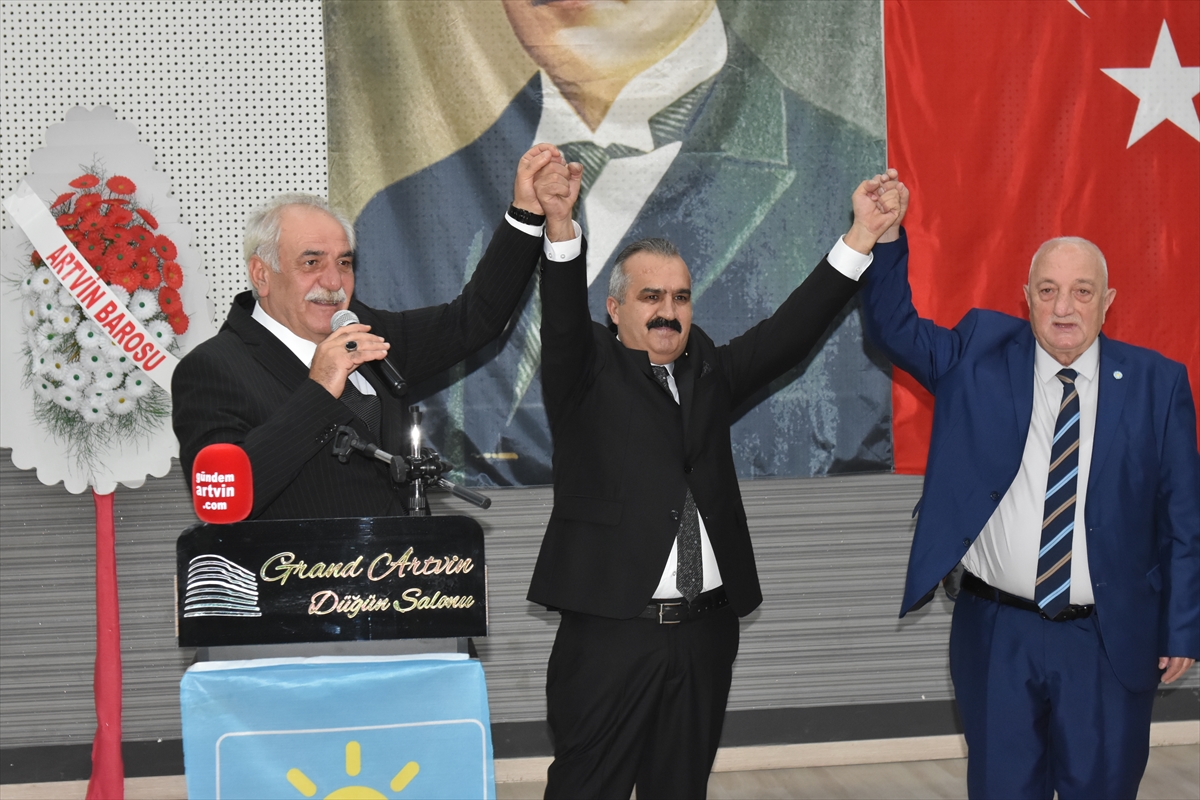 - "İYİ Parti, insan odaklı siyaset geliştiren ve insanın yaşam