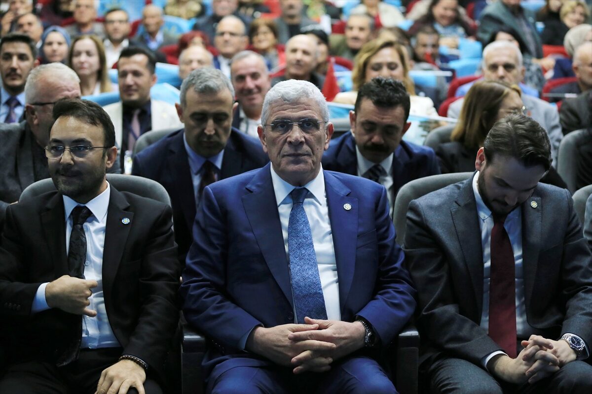 - "Türkiye'nin bütün meselelerini müştereken kucaklayabilecek tedbirleri almak üzere yarınlara