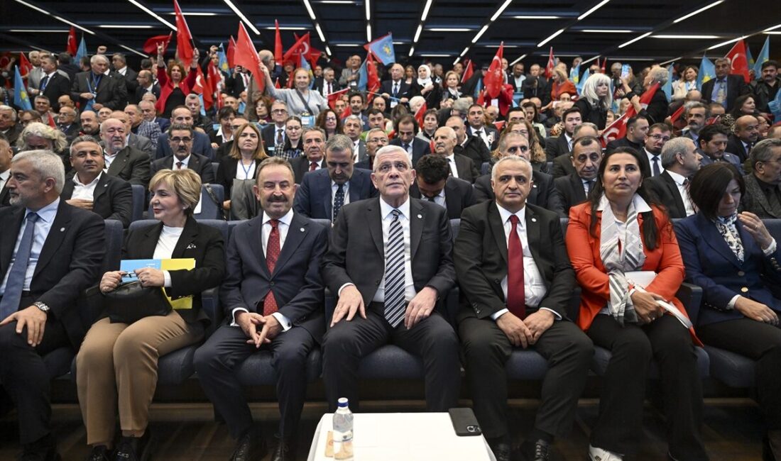 - "'İYİ Parti'de neler oluyor?' tartışmasının maksatlı çıkarılmış tartışmalar olduğunu