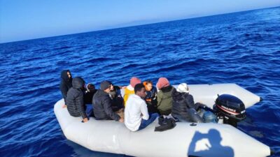 İZMİR (AA) – İzmir'in Seferihisar ilçesi açıklarında, Yunanistan unsurlarınca geri