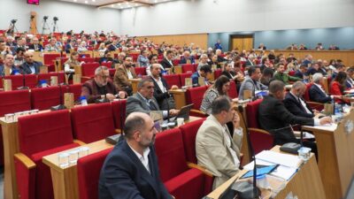 - Karabağlar ilçesindeki Uzundere Kentsel Dönüşüm 3. Etap ihalesi, fahiş