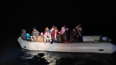 İZMİR (AA) – İzmir'in Çeşme ve Seferihisar ilçelerinde 42 düzensiz