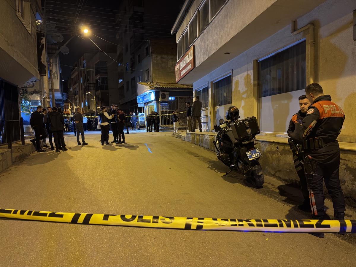 İZMİR (AA) – İzmir'in Bayraklı ilçesinde düzenlenen silahlı saldırıda 1