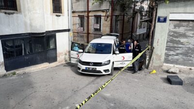 İZMİR (AA) – İzmir'in Konak ilçesinde trafikte yol verme tartışması