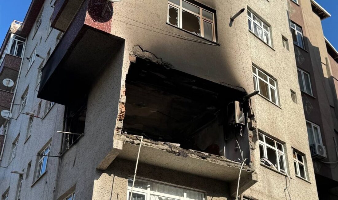 - Güvenlik kamerasınca kaydedilen görüntüde, patlama sırasında çıkan sesle birlikte