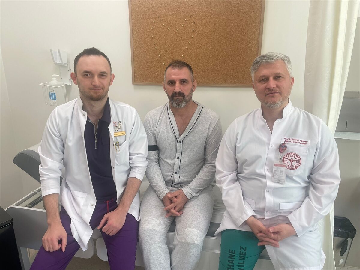 - İstanbul'da 48 yaşındaki Abdulkadir Aydın, Başakşehir Çam ve Sakura