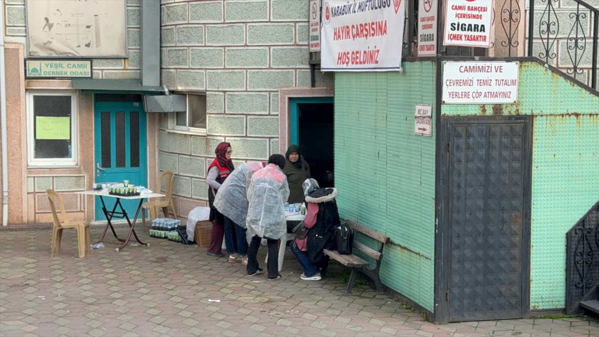 KARABÜK (AA) – Karabük'te gıda zehirlenmesi şüphesiyle hastaneye kaldırılan 24