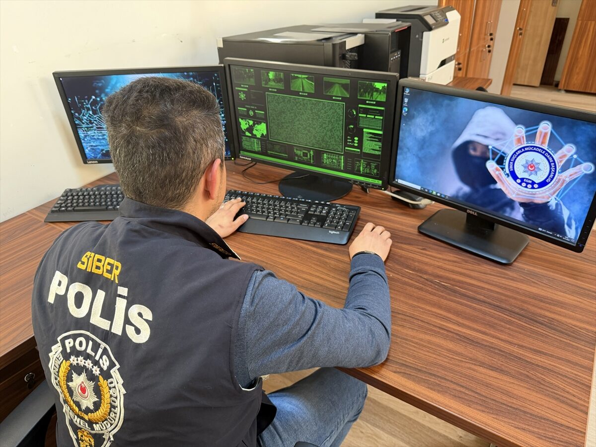 KARS (AA) – Kars'ta yasa dışı bahis reklamı yayını yapan