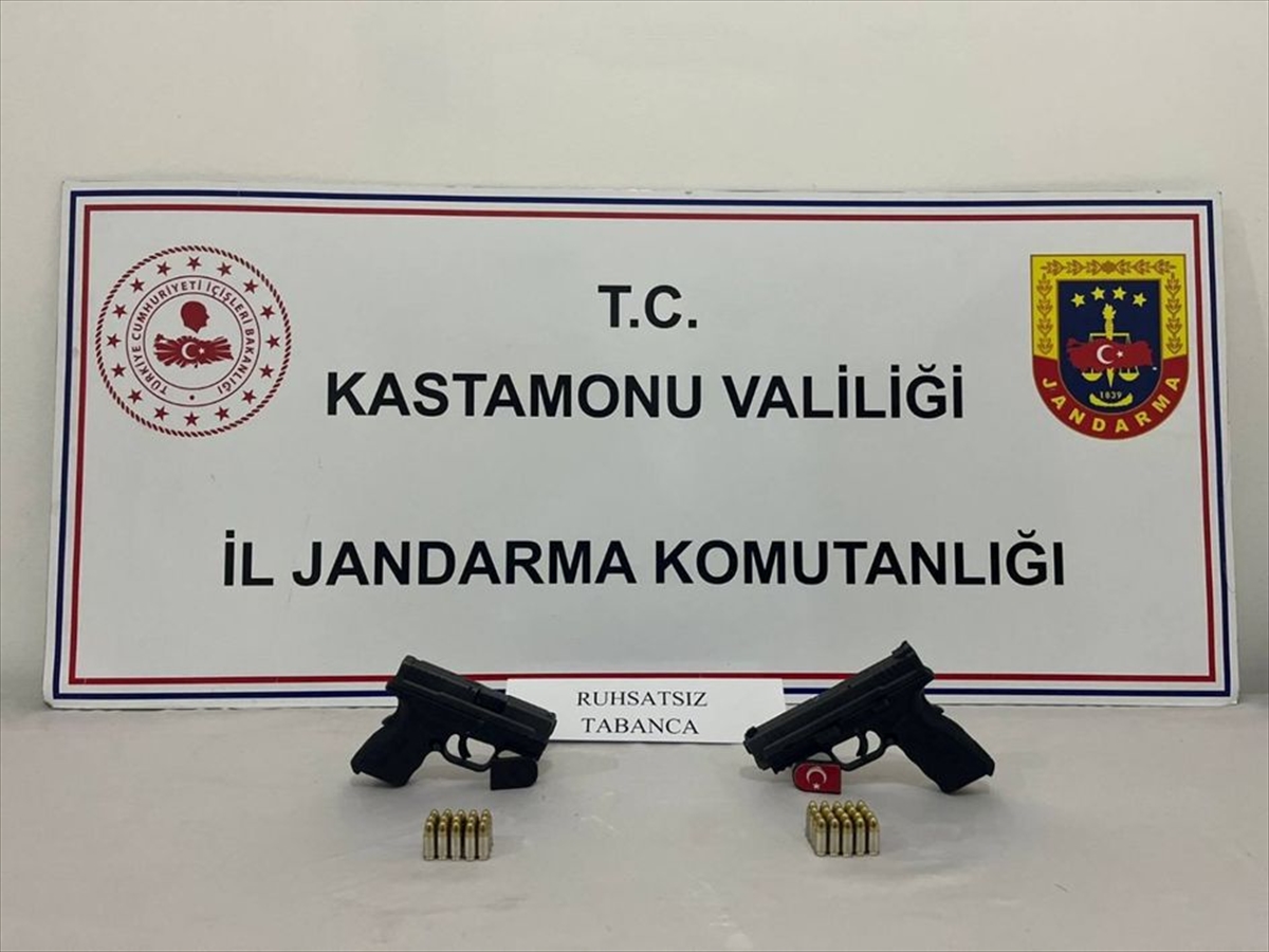 KASTAMONU (AA) – Kastamonu'da düğünde havaya ateş eden iki kişi