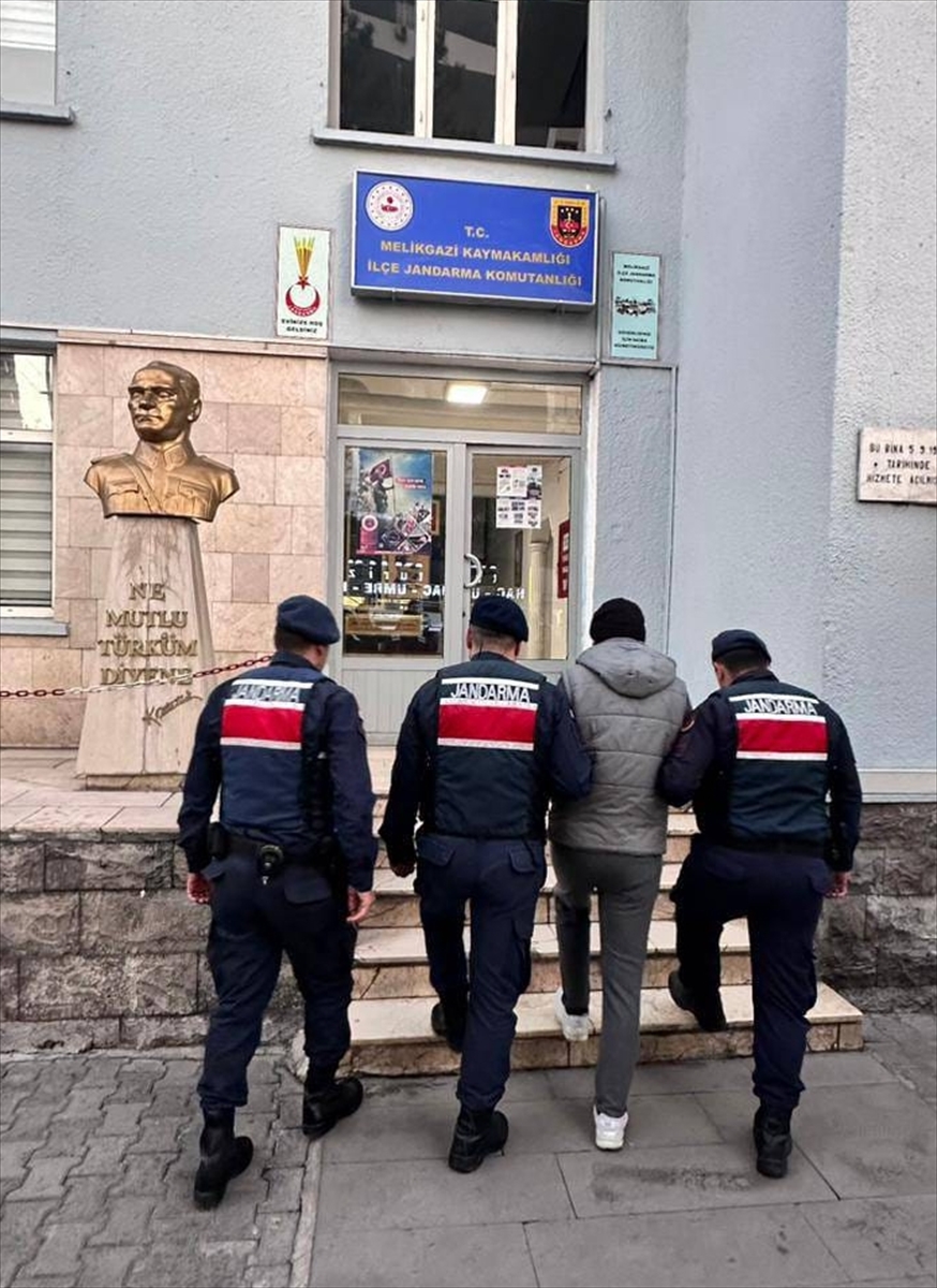 KAYSERİ (AA) – Kayseri'de Fetullahçı Terör Örgütü'ne (FETÖ) üye olmak