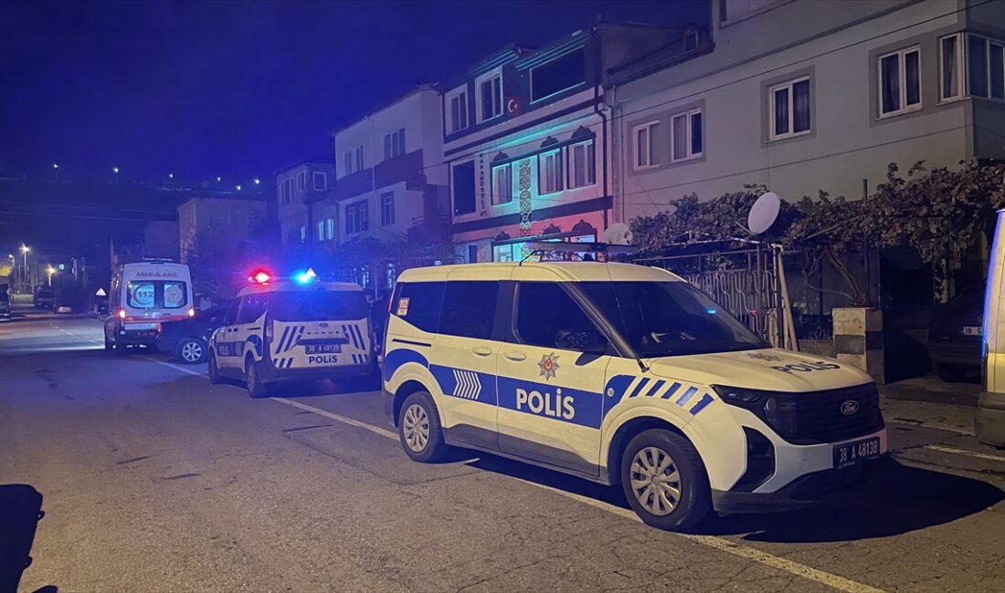 KAYSERİ (AA) – Kayseri'nin Melikgazi ilçesinde bir kişi evinde ölü