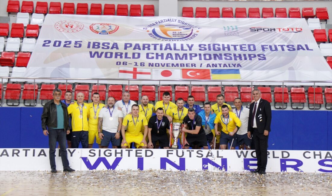 - Finalde İngiltere'yi mağlup eden Ukrayna, şampiyon oldu