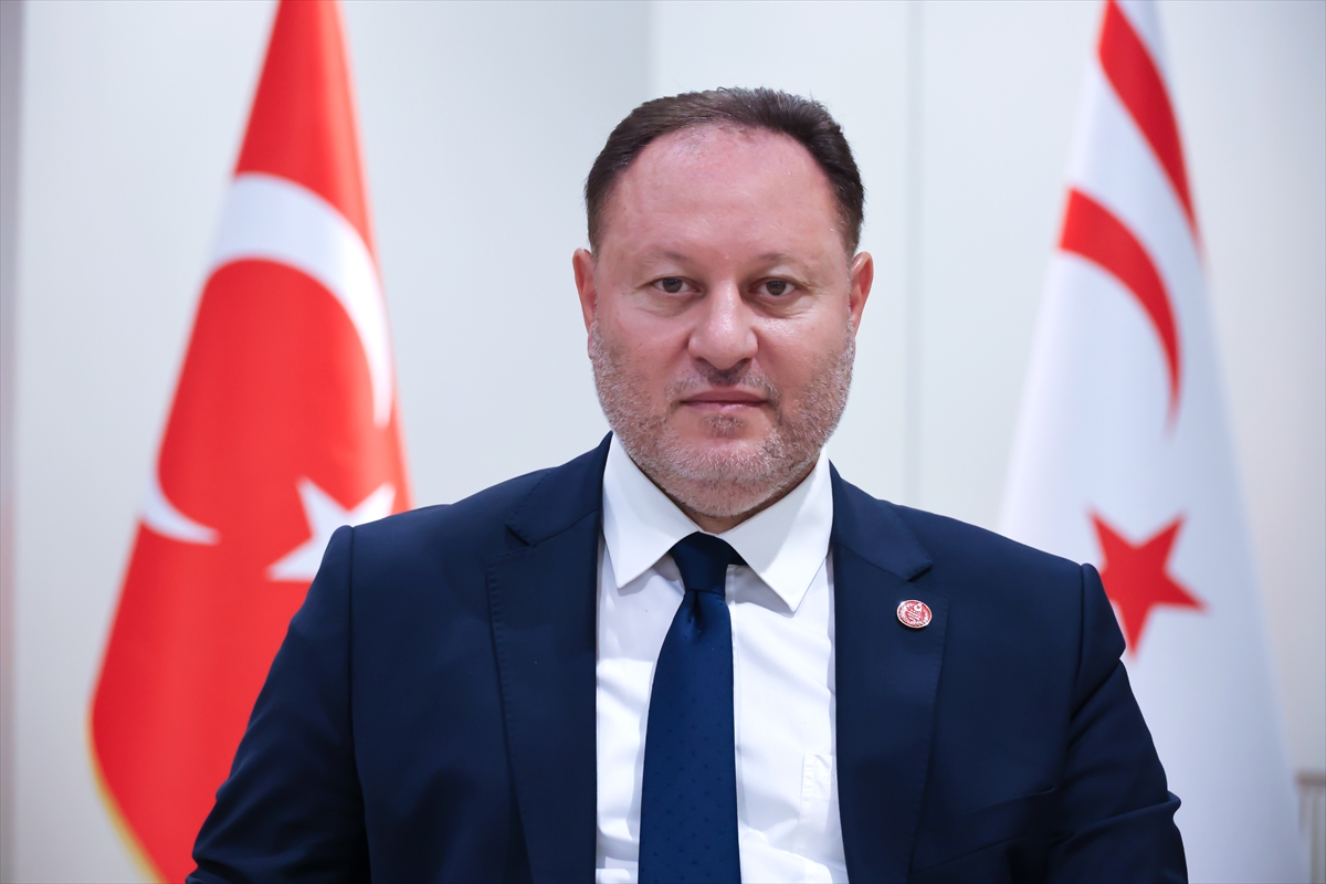 - "Kıbrıs Türk halkı, Türk dünyasının ayrılmaz bir parçasıdır"
- "Güçlü