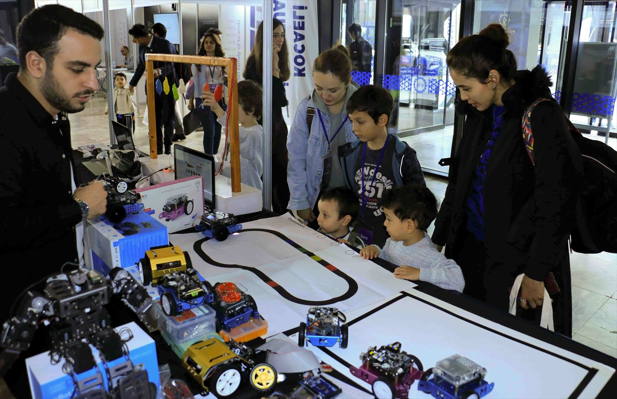 KOCAELİ (AA) – "Dijital dönüşüm, güvenlik, tasarım ve geleceğin teknolojileri"