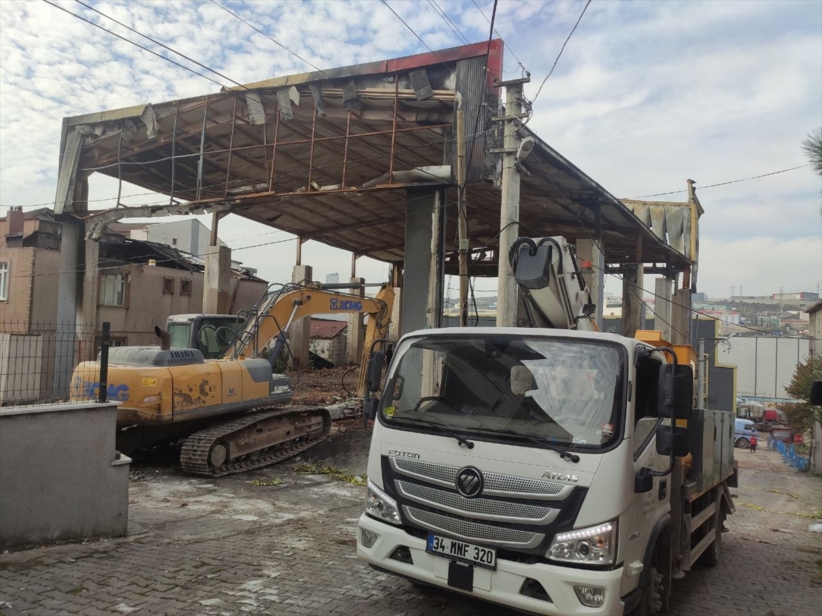 KOCAELİ (AA) – Kocaeli'nin Dilovası ilçesinde çıkan yangında 7 kişinin