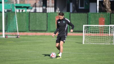 - Teknik direktör Selçuk İnan:
- "Kendi sahamızda, seyircimizin önünde inşallah