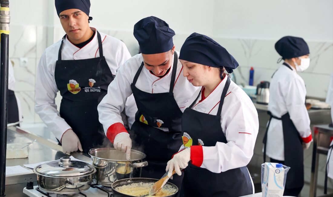 - Karatay Özel Eğitim Meslek Okulu Müdürü Soner Selçuk Tekeli:
-