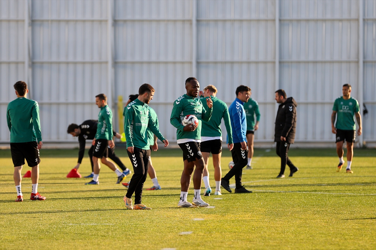 -  TÜMOSAN Konyaspor Teknik Direktörü Çağdaş Atan:
- "Umudumuz yüksek,