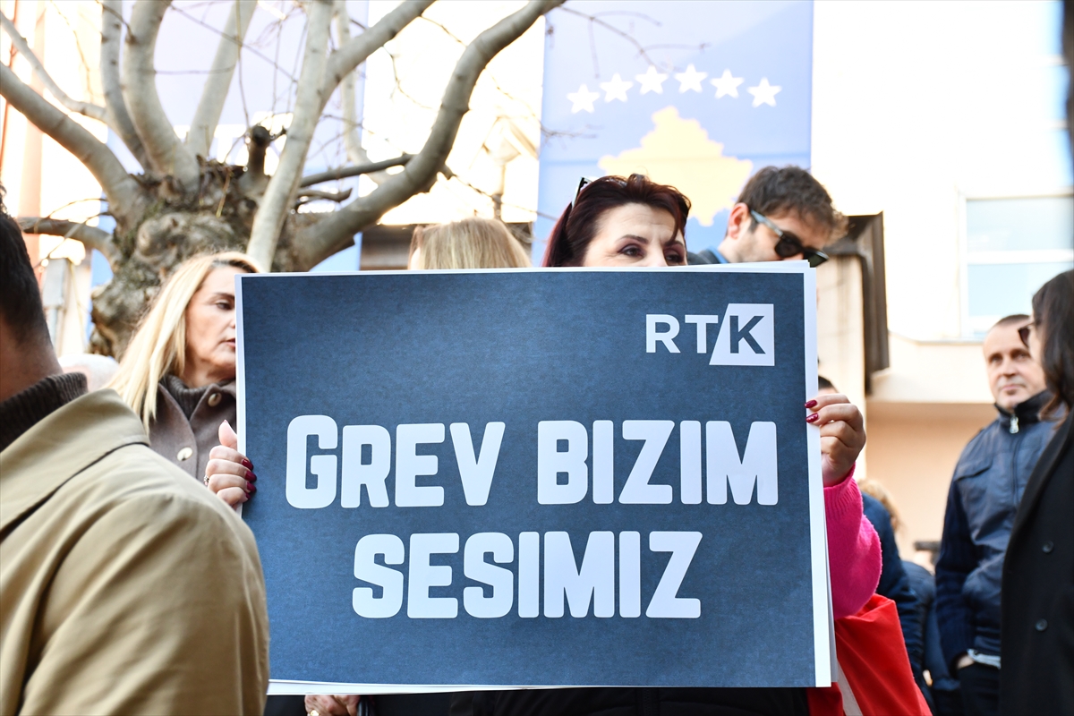 PRİŞTİNE (AA) – Kosova Radyo Televizyonu'nun (RTK) yaklaşık 700 çalışanı,