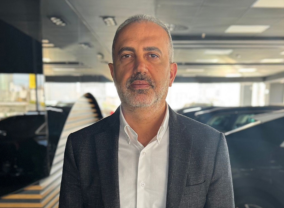- İstanbul Motorlu Araç Satıcıları Derneği Başkanı Hayrettin Ertemel:
- "İhtiyacın