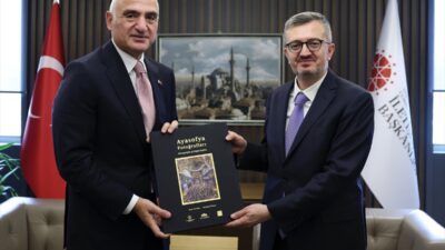 - Bakan Ersoy:
- "Kurumsal iletişim süreçlerimiz ve kültür-turizm alanındaki güncel