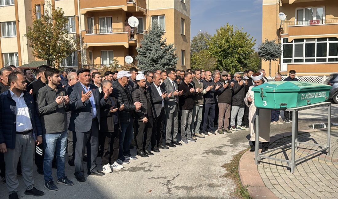 KÜTAHYA (AA) – Dünya ve Türk halter tarihine adını altın