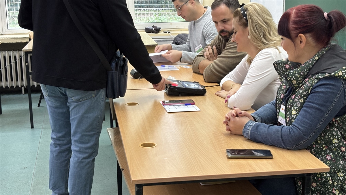 ÜSKÜP (AA) – Balkan ülkesi Kuzey Makedonya'da yerel seçimin ilk