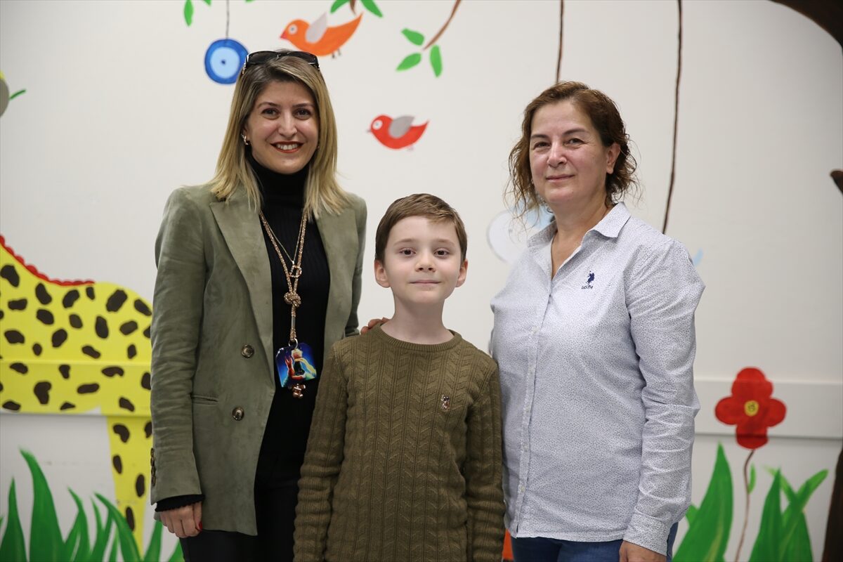 - Denizli'de bir yıl önce yakalandığı lösemiden hastanede gördüğü yoğun