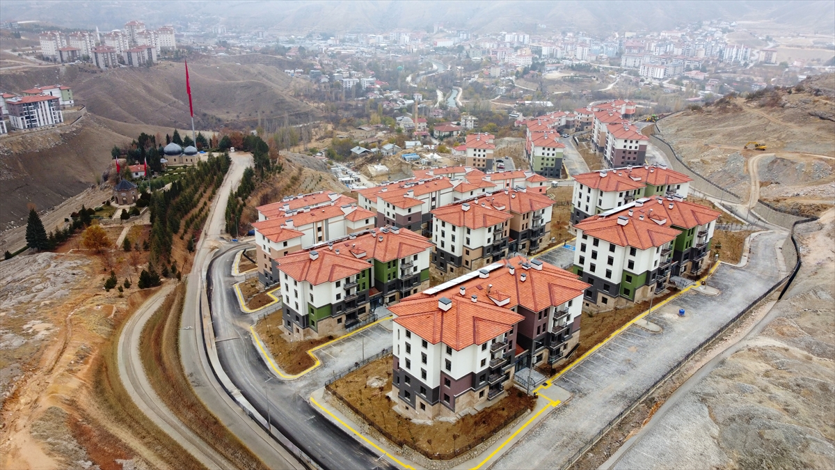 MALATYA (AA) – Malatya'nın Darende ilçesinde, Toplu Konut İdaresi (TOKİ)