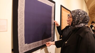 MARDİN (AA) – Mardin’de yaşayan medeniyetlere ait geleneksel motiflerin işlendiği