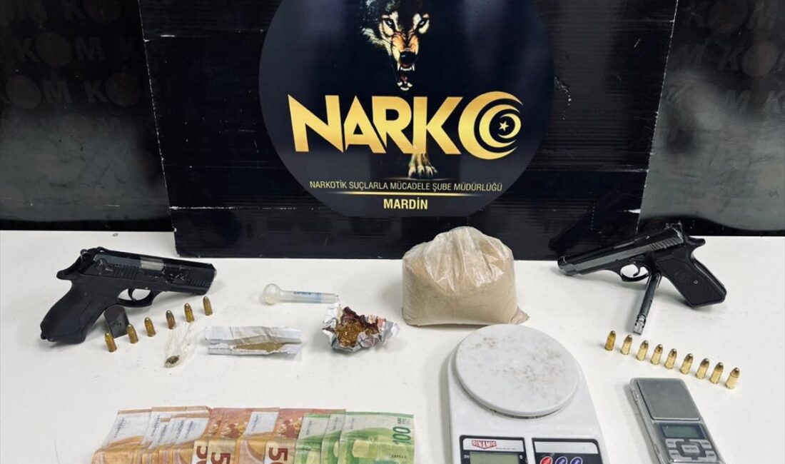 MARDİN (AA) – Mardin'in Nusaybin ilçesinde düzenlenen uyuşturucu operasyonunda 8