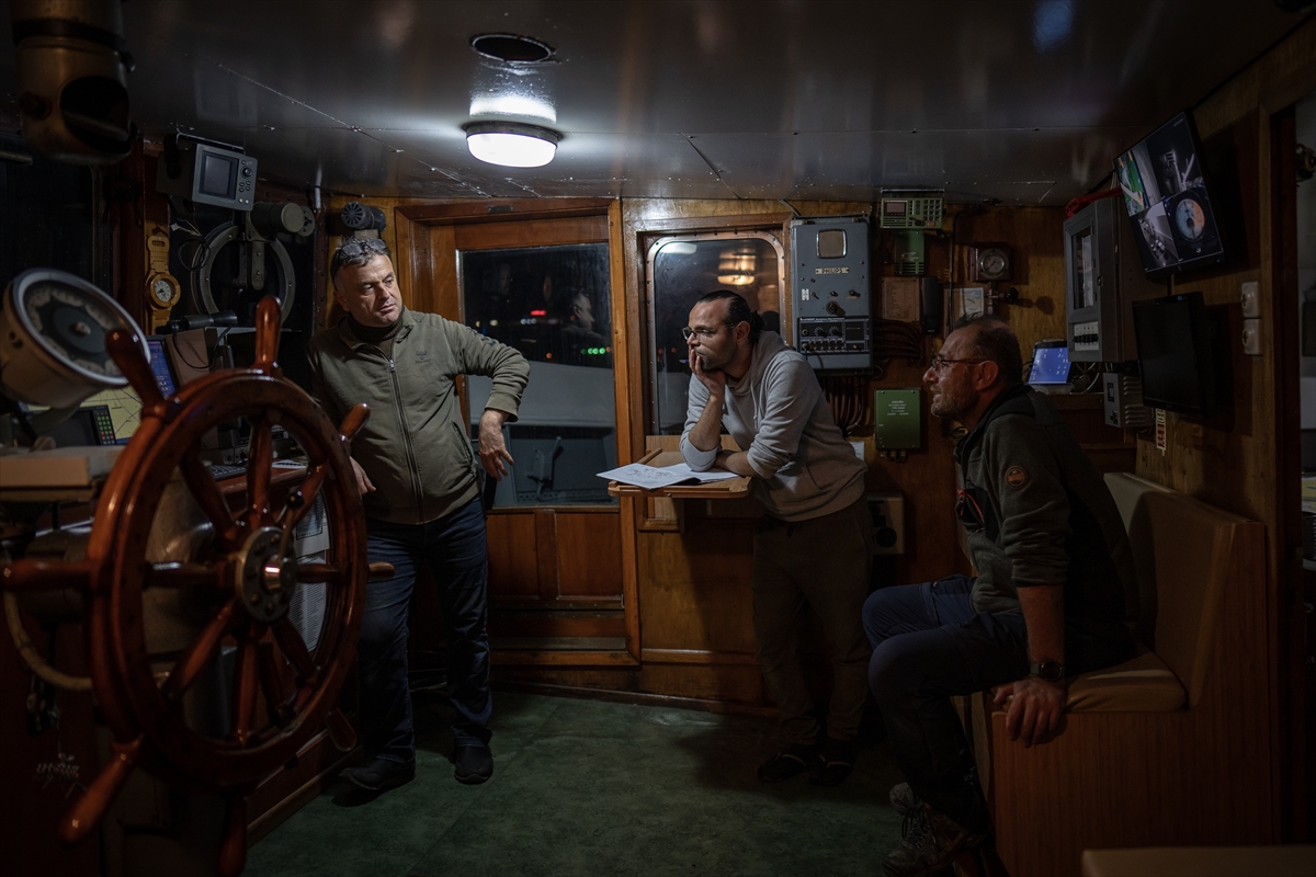 - İÜ Deniz Bilimleri ve İşletmeciliği Enstitüsü Öğretim Üyesi Prof.