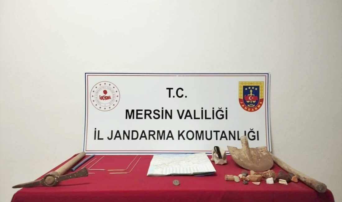 MERSİN (AA) – Mersin'de kaçak kazı yapan 4 şüpheli suçüstü