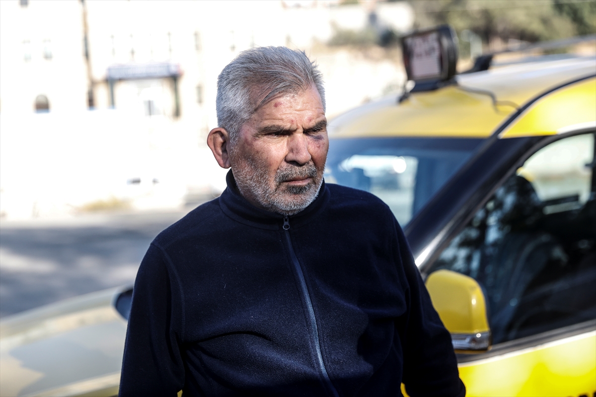 MERSİN (AA) – Mersin'in merkez Toroslar ilçesinde taksiciyi darbedip bıçakladıkları