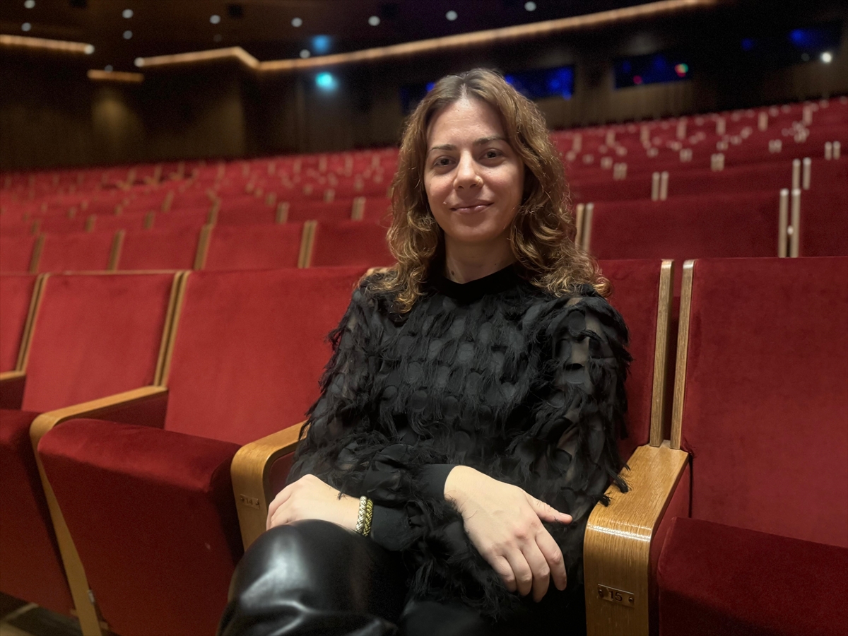 - Uzun:
- "İstanbul'da olmak benim için çok büyük bir onur.