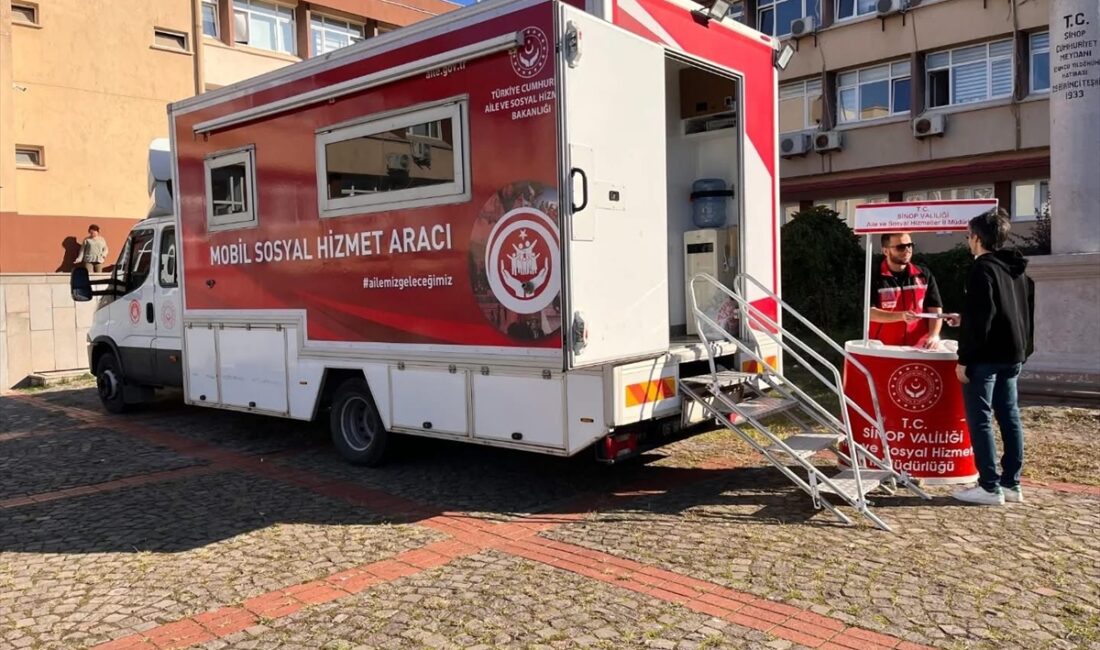 - Aile ve Sosyal Hizmetler Bakanı Mahinur Özdemir Göktaş:
- "Mobil