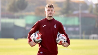 - "Hocamızın güvenini boşa çıkarmadığım, herkesi mutlu edebildiğim için mutluyum"
-